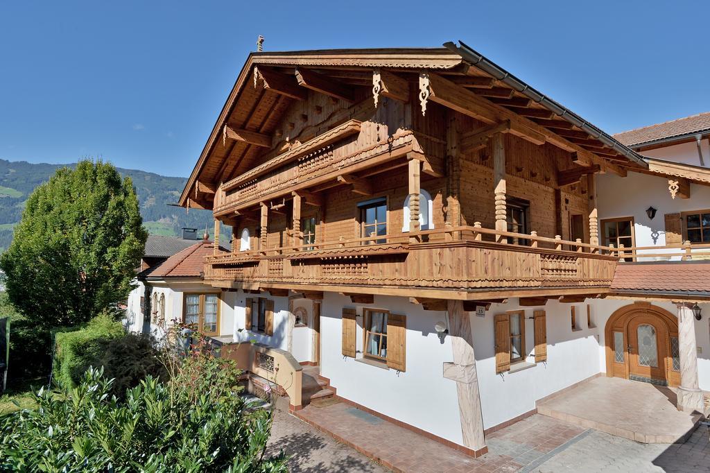 Haus Sonnenschein Apartment Hart im Zillertal Phòng bức ảnh
