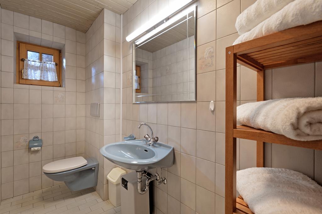 Haus Sonnenschein Apartment Hart im Zillertal Phòng bức ảnh