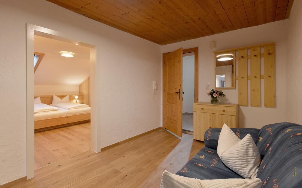Haus Sonnenschein Apartment Hart im Zillertal Phòng bức ảnh