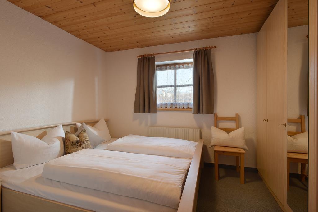 Haus Sonnenschein Apartment Hart im Zillertal Phòng bức ảnh